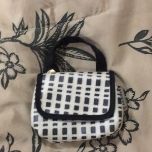 A bag holder thing. Never used.